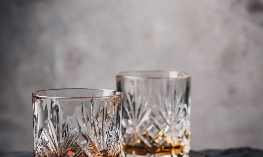 Verre à whisky personnalisé : les avantages et inconvénients