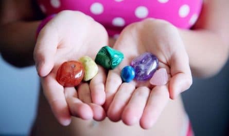 Bijoux en pierres naturelles un cadeau porteur de symbolique